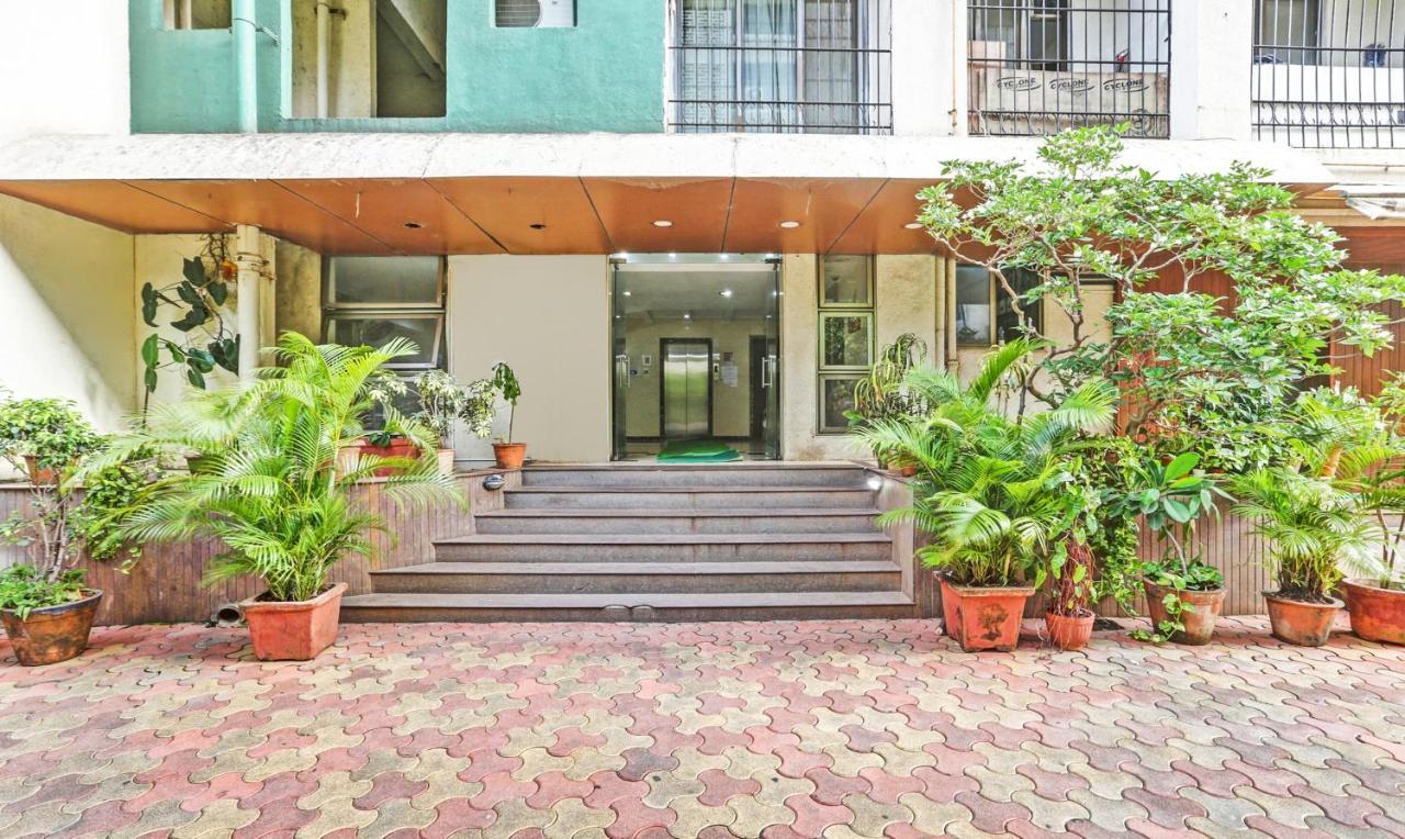 Treebo Trend Bandra Apartments Bombaim Exterior foto