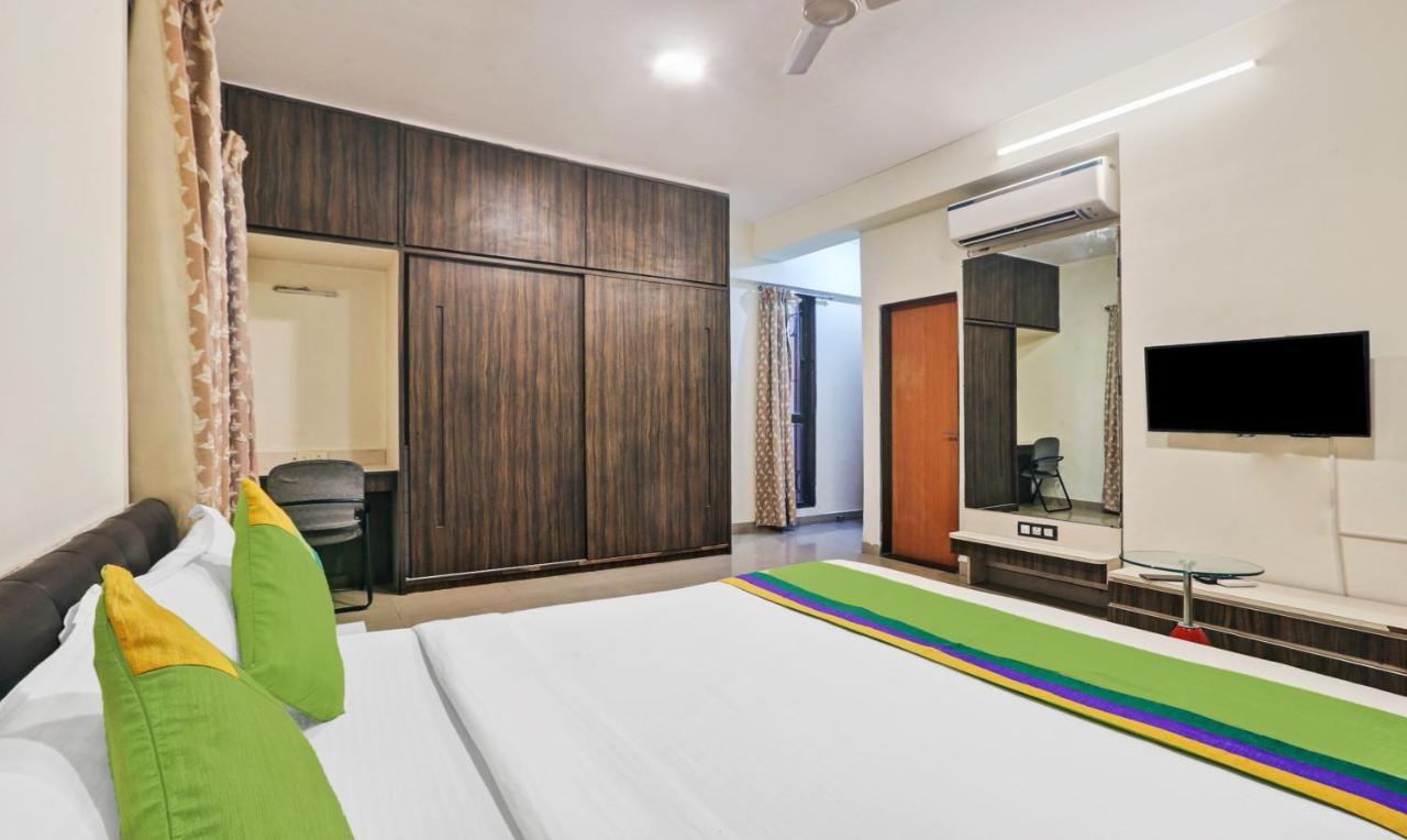 Treebo Trend Bandra Apartments Bombaim Exterior foto