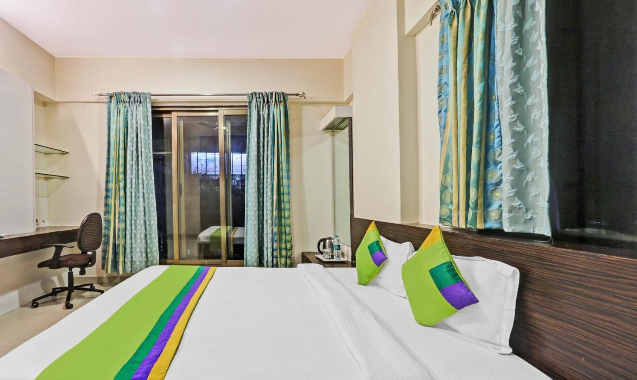 Treebo Trend Bandra Apartments Bombaim Exterior foto